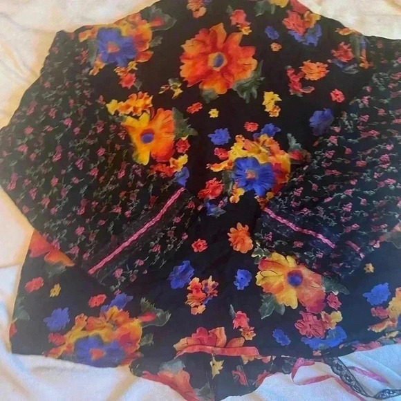 Vintage 90s Chico's Black Floral  Sheer Blouse, Lace Ribbon Accents Size 3 - Picture 5 of 5